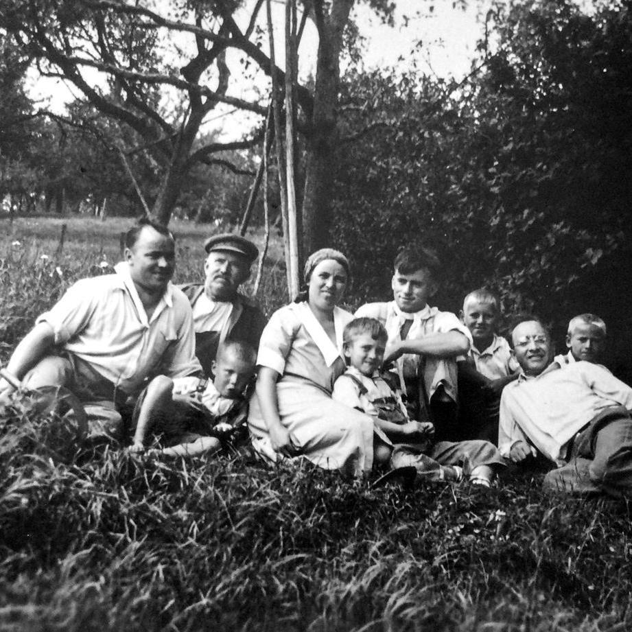 1934: Heuernte Familie Schlotterbeck (Quelle: Manfred Knecht)