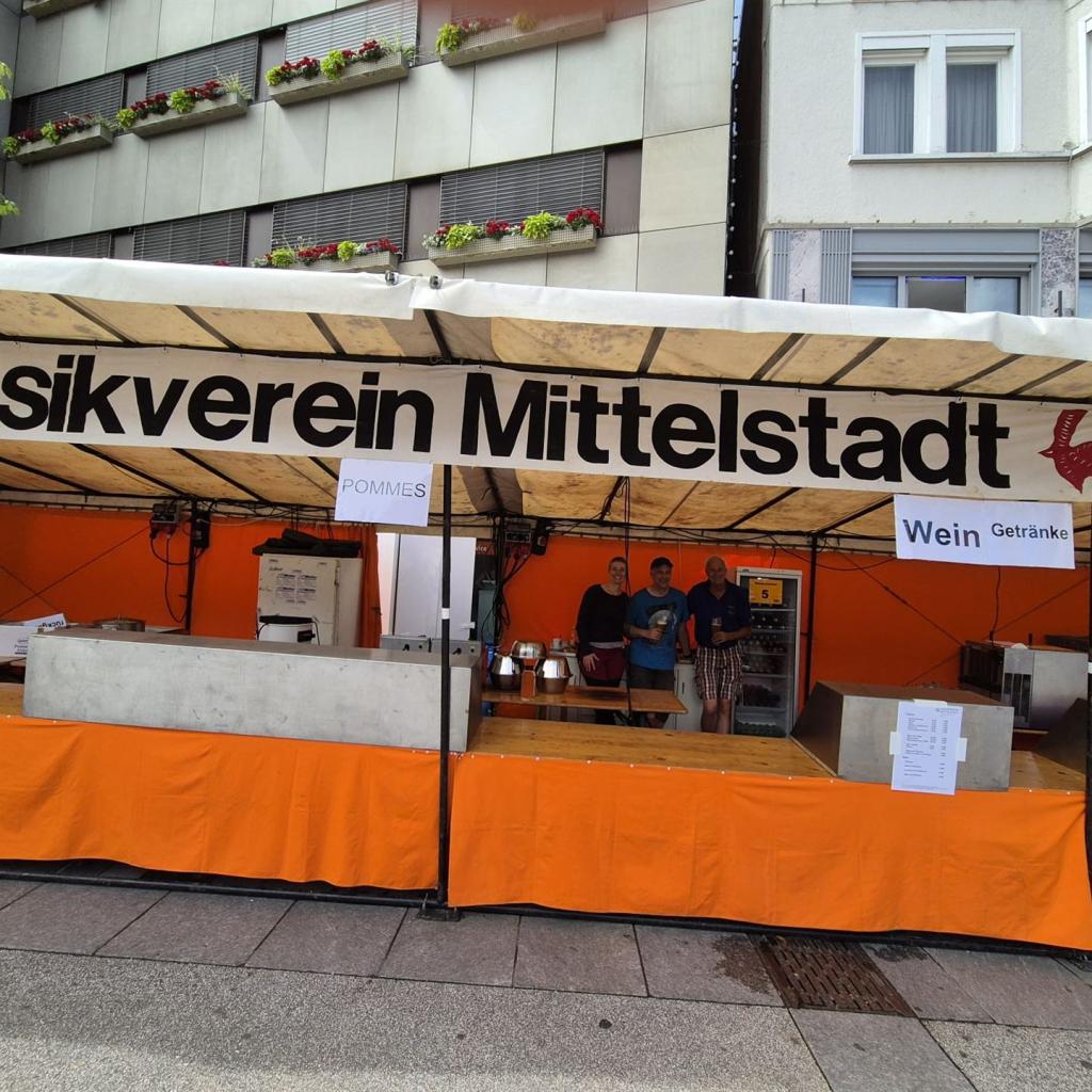 2024: Musikverein Mittelstadt auf dem Stadtfest - Mittelstadt ist auf dem Reutlinger Stadtfest bereit, ihr könnt kommen (Quelle: Anette Bauer)